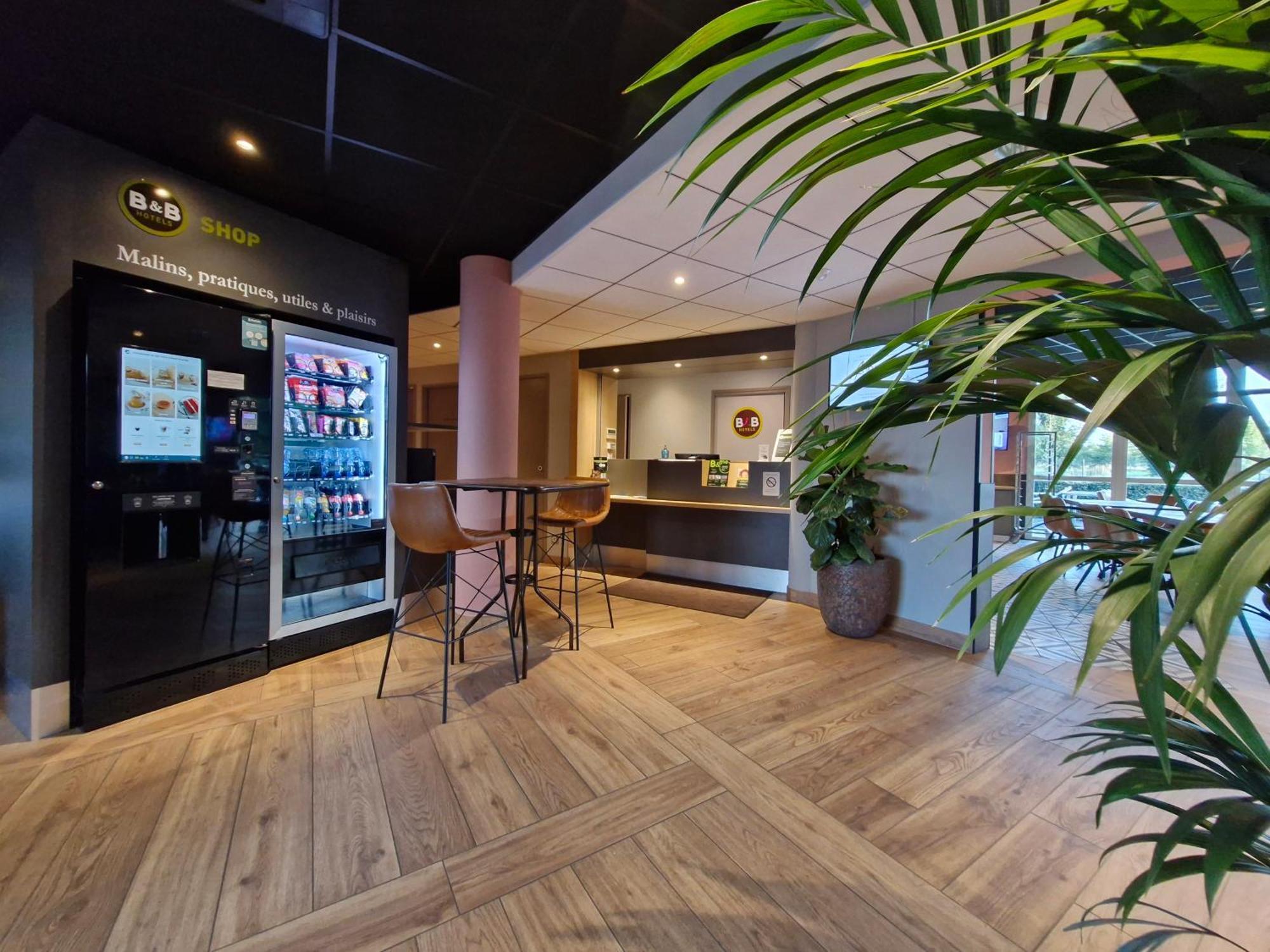 B&B Hotel Clermont-Ferrand Nord Riom Eksteriør billede