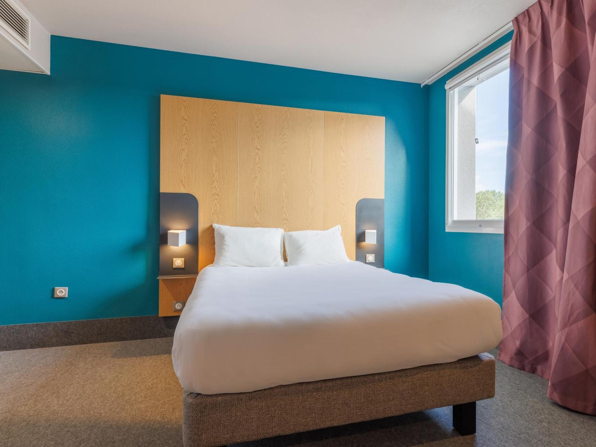 B&B Hotel Clermont-Ferrand Nord Riom Eksteriør billede