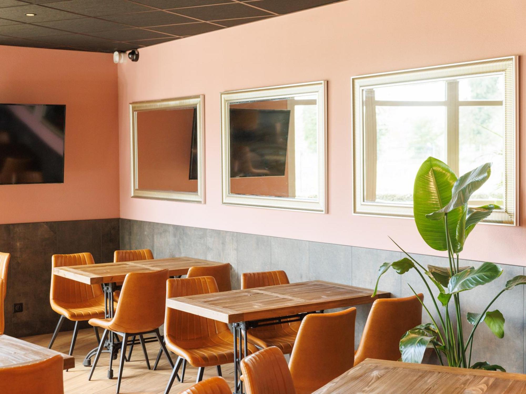 B&B Hotel Clermont-Ferrand Nord Riom Eksteriør billede
