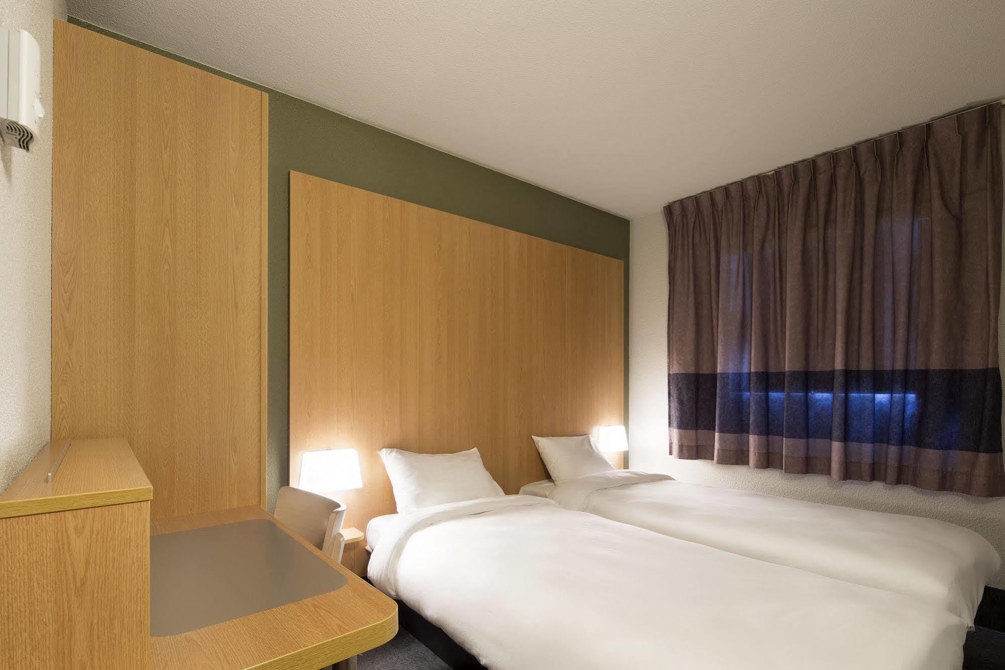 B&B Hotel Clermont-Ferrand Nord Riom Eksteriør billede